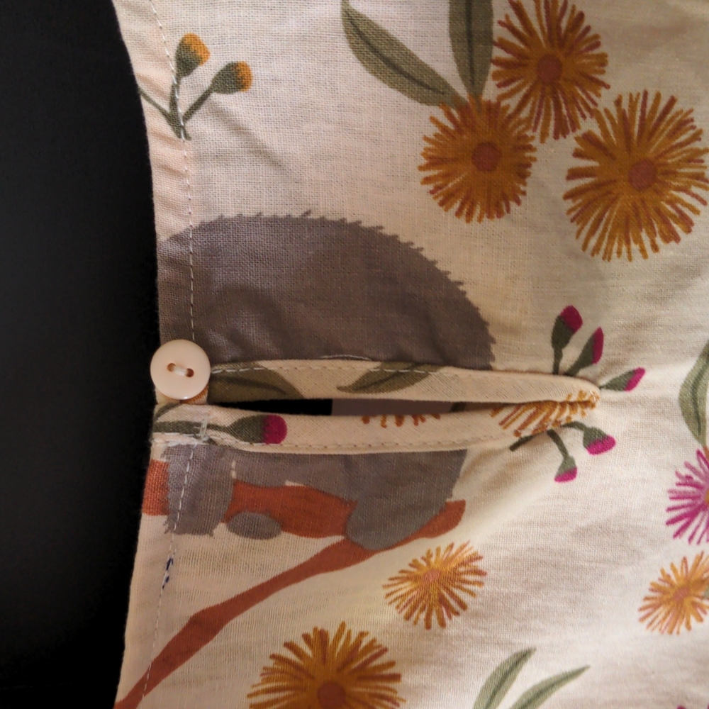 Gorgeous Princess Highway top with Australian Koala and Native Flora print AU18 - Picture 3 of 4